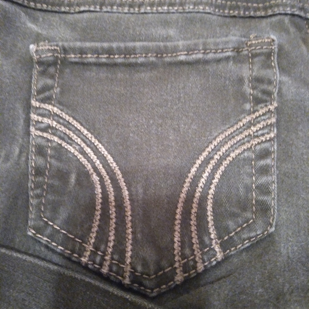 Hollister Low Rise Shorts - Picture 5 of 8